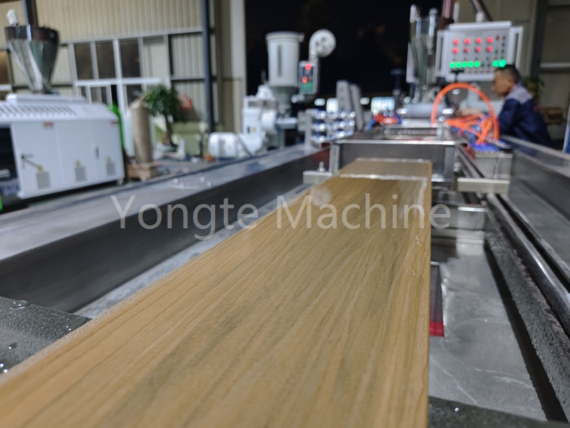 Che effetto ha la coestrusione sui prodotti in legno-plastica?