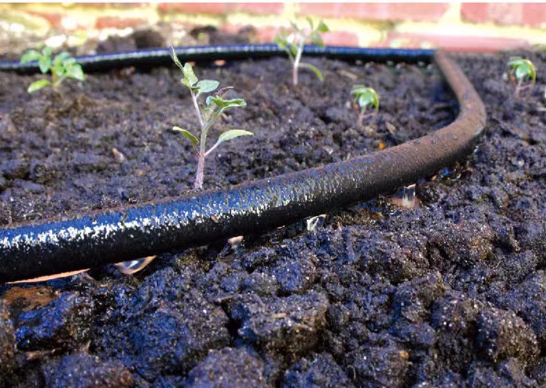 I tubi di irrigazione di infiltrazioni nano in gomma possono essere utilizzati per l'irrigazione nei terreni salini-alcali?