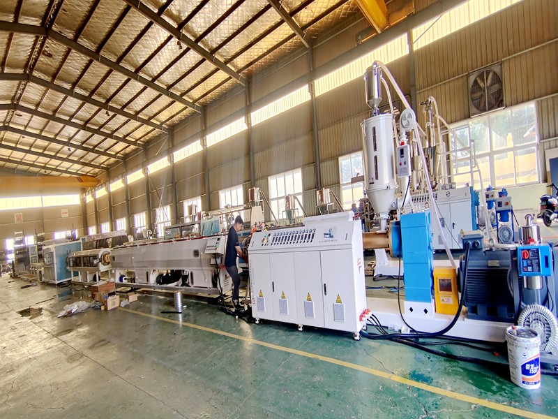 Macchina di produzione di tubi HDPE