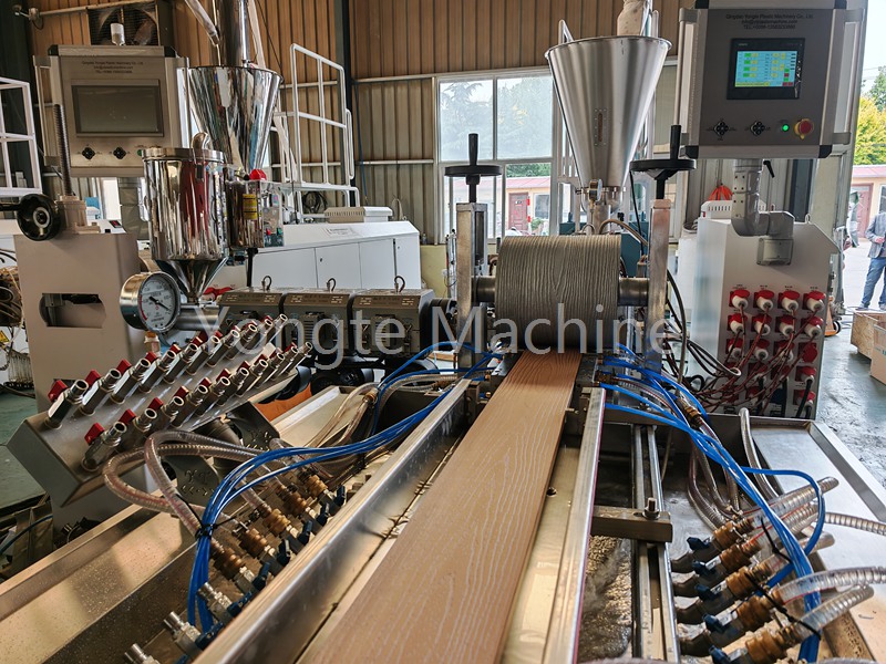 Composizione in plastica in legno WPE WPC Extrusione