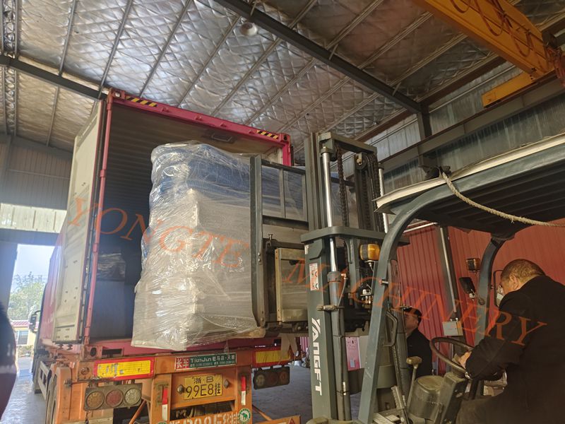 Le apparecchiature per pannelli per porte WPC di Yongte Plastic Machinery emergono nel mercato saudita