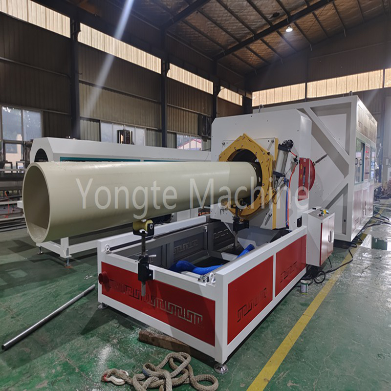 Yongte Plastic Machinery supera i colli di bottiglia di produzione in tubi in PVC da 600 mm