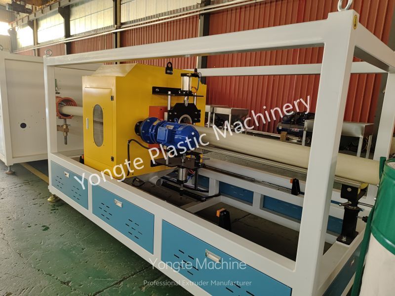 Estrusore per tubi in PVC